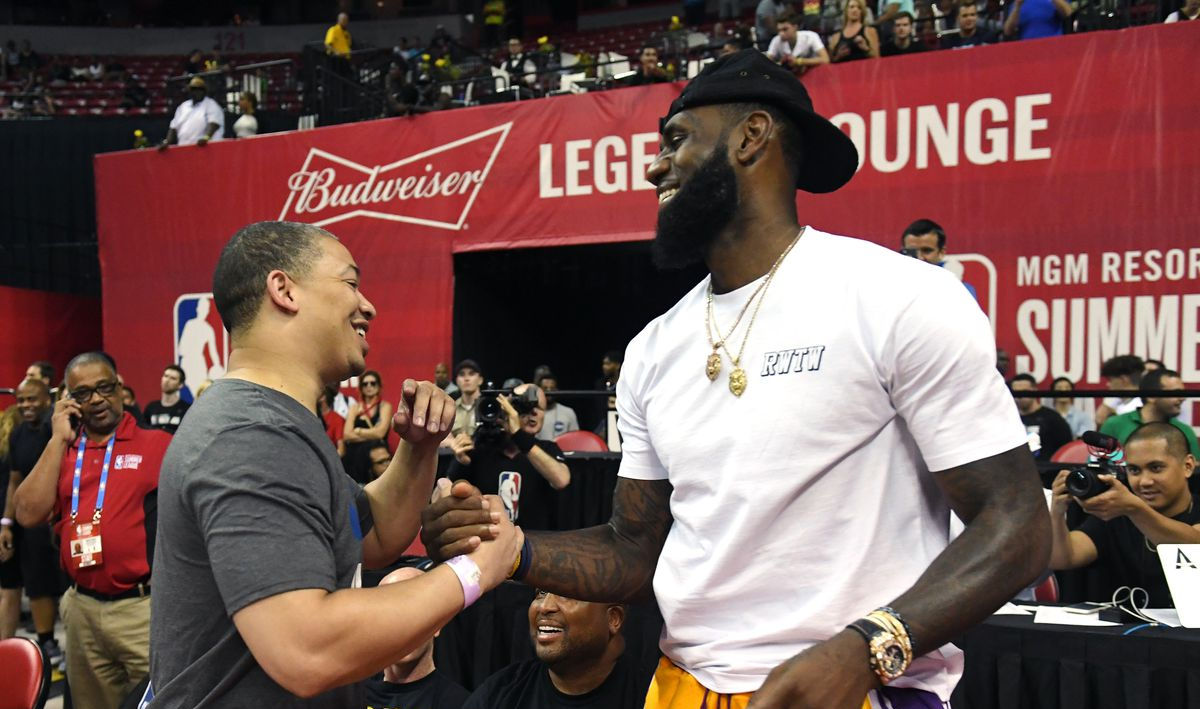 99,99% thầy trò LeBron James ở Cavaliers sẽ tái hợp tại LA Lakers