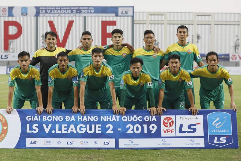 Bình Phước lên đầu hạng Nhất: Chất ngông của miền đất đỏ bazan