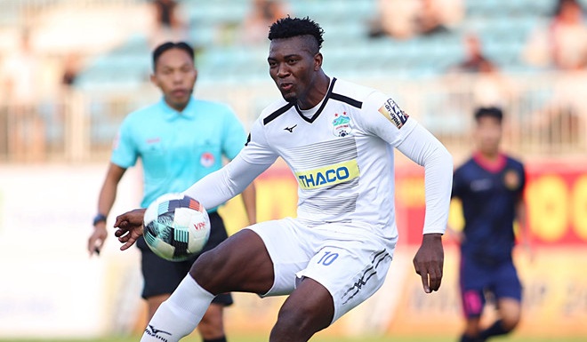 Danh sách Vua phá lưới V.League 2019: Walsh áp sát Samson