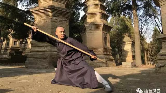 Từ Hiểu Đông chạm trán nhiều cao thủ tại Đại hội võ thuật Tân Cương