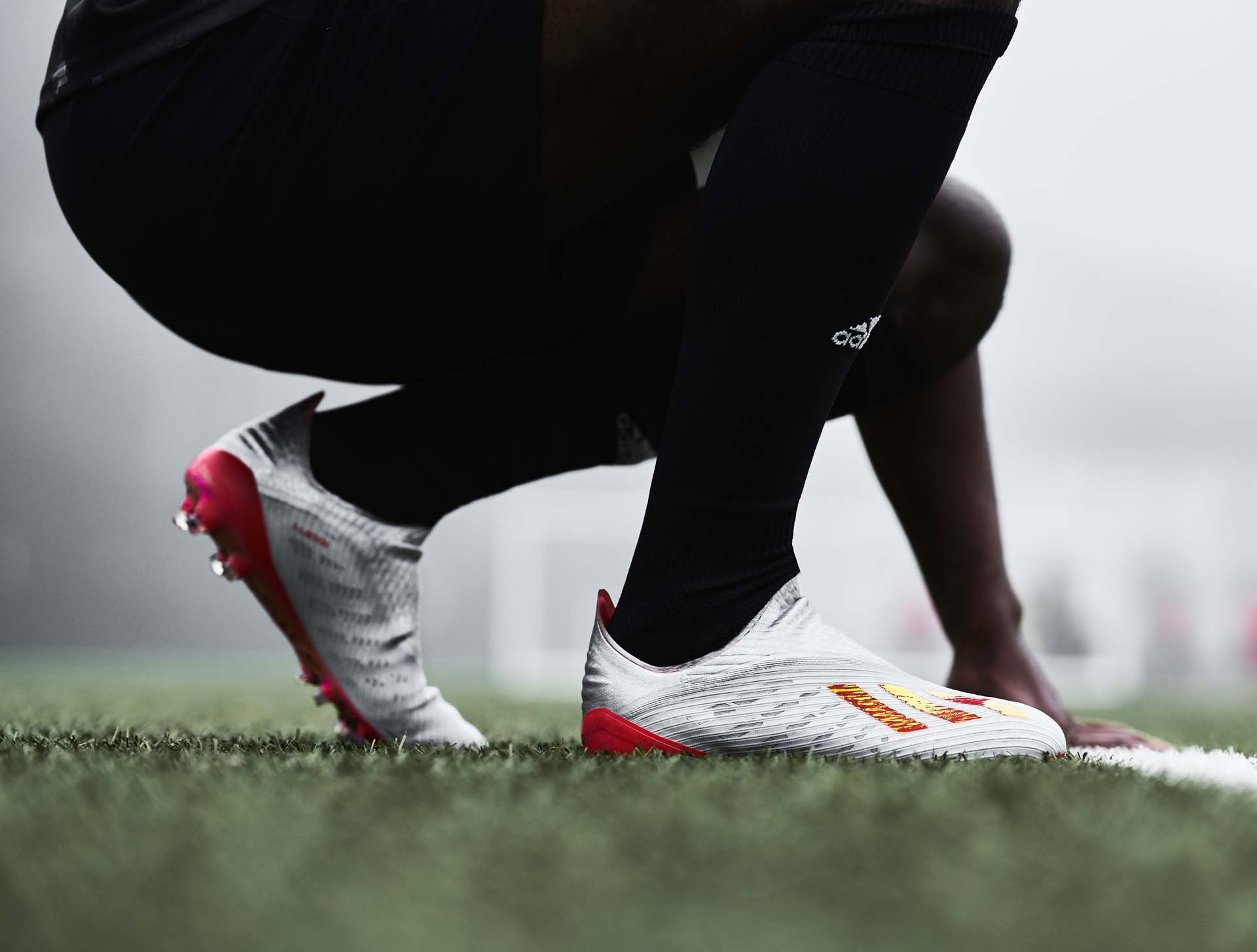 Adidas cho ra mắt giày X19+ thế hệ mới Adidas cho ra mắt giày X19+ thế hệ mới