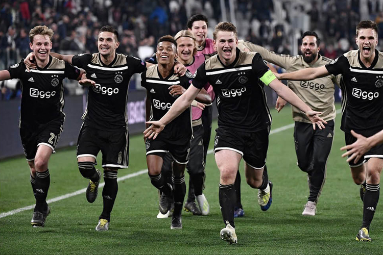 Ajax phát triển tài năng trẻ bằng cách… ươm mầm công nghệ