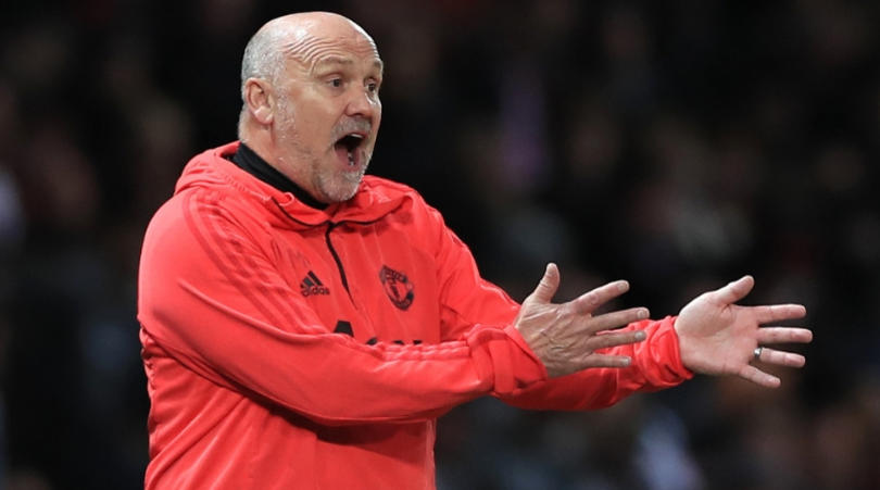 Tin bóng đá 10/5: MU đạt thỏa thuận chiêu mộ máy chạy của Swansea, Mike Phelan chính thức chốt tương lai Tin bóng đá 10/5: MU đạt thỏa thuận chiêu mộ máy chạy của Swansea, Mike Phelan chính thức chốt tương lai