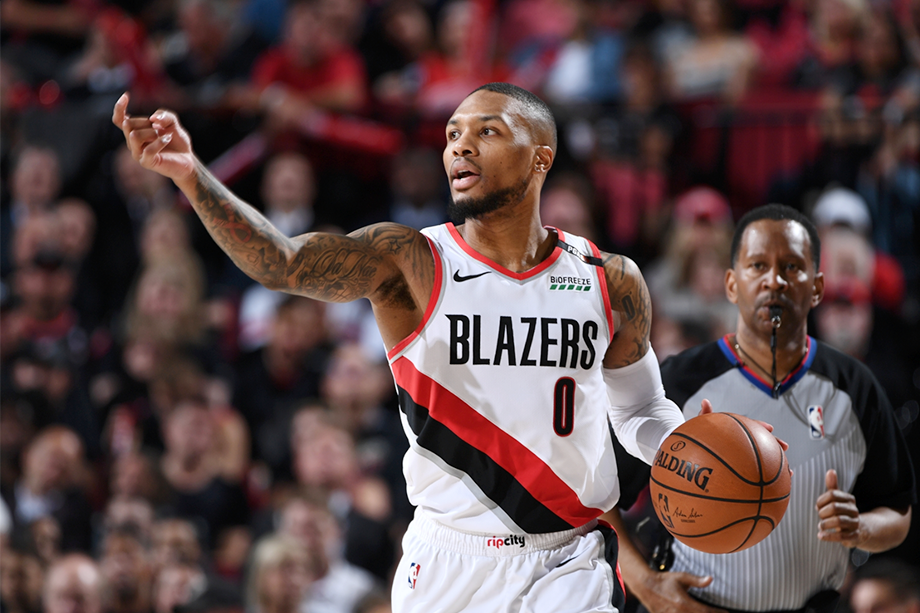 Chỉ cần 1 tin nhắn, Damian Lillard đã lên dây cót tinh thần cho 500 anh em Portland Trail Blazers như thế nào?