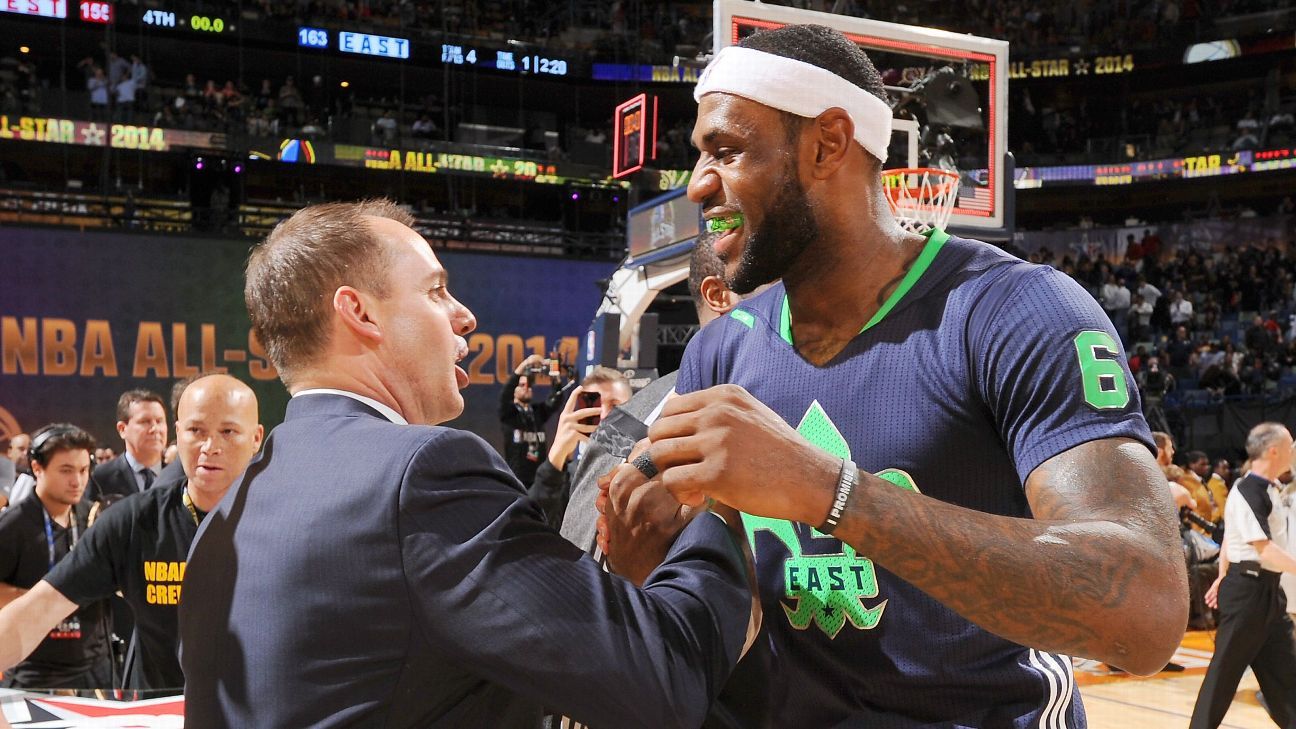 Chính thức: LA Lakers đã có HLV mới từng bị LeBron James "bán hành" 3 năm liền