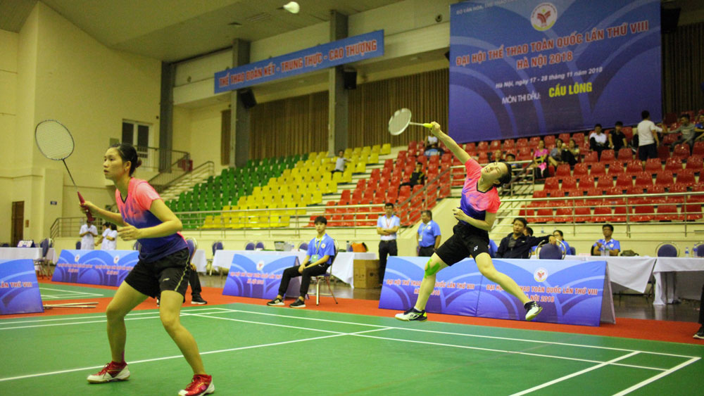 Giải cầu lông đồng đội toàn quốc 2019: ĐKVĐ Bắc Giang thắng chật vật trận ra quân