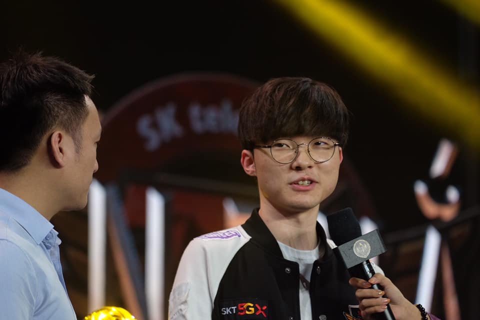 Faker nói gì sau trận thua của SKT trước G2 Esports tại vòng bảng MSI 2019? Faker nói gì sau trận thua của SKT trước G2 Esports tại vòng bảng MSI 2019?