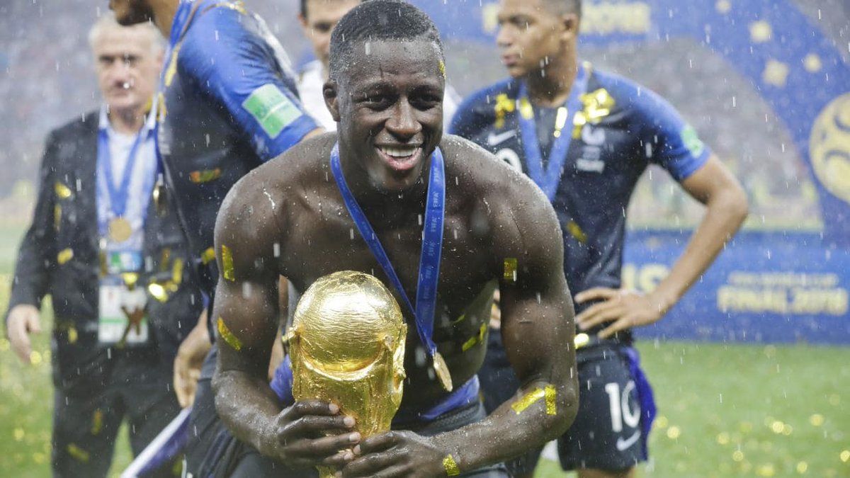 Ngựa chứng của Man City bội thu danh hiệu chỉ với số trận ngắn khó tin