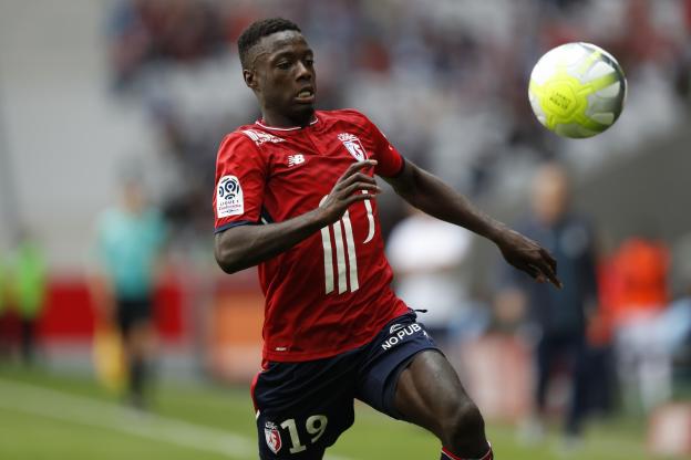 Tin bóng đá 14/5: Arsenal soạn hợp đồng mới để tăng lương cho sao trẻ Tin bóng đá 14/5: Arsenal soạn hợp đồng mới để tăng lương cho sao trẻ