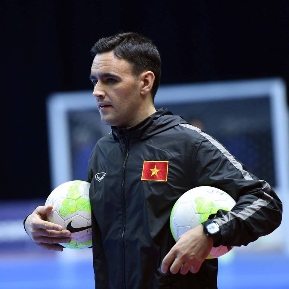 Rơi nước mắt với tâm thư chia tay của người từng đưa futsal Việt Nam dự World Cup