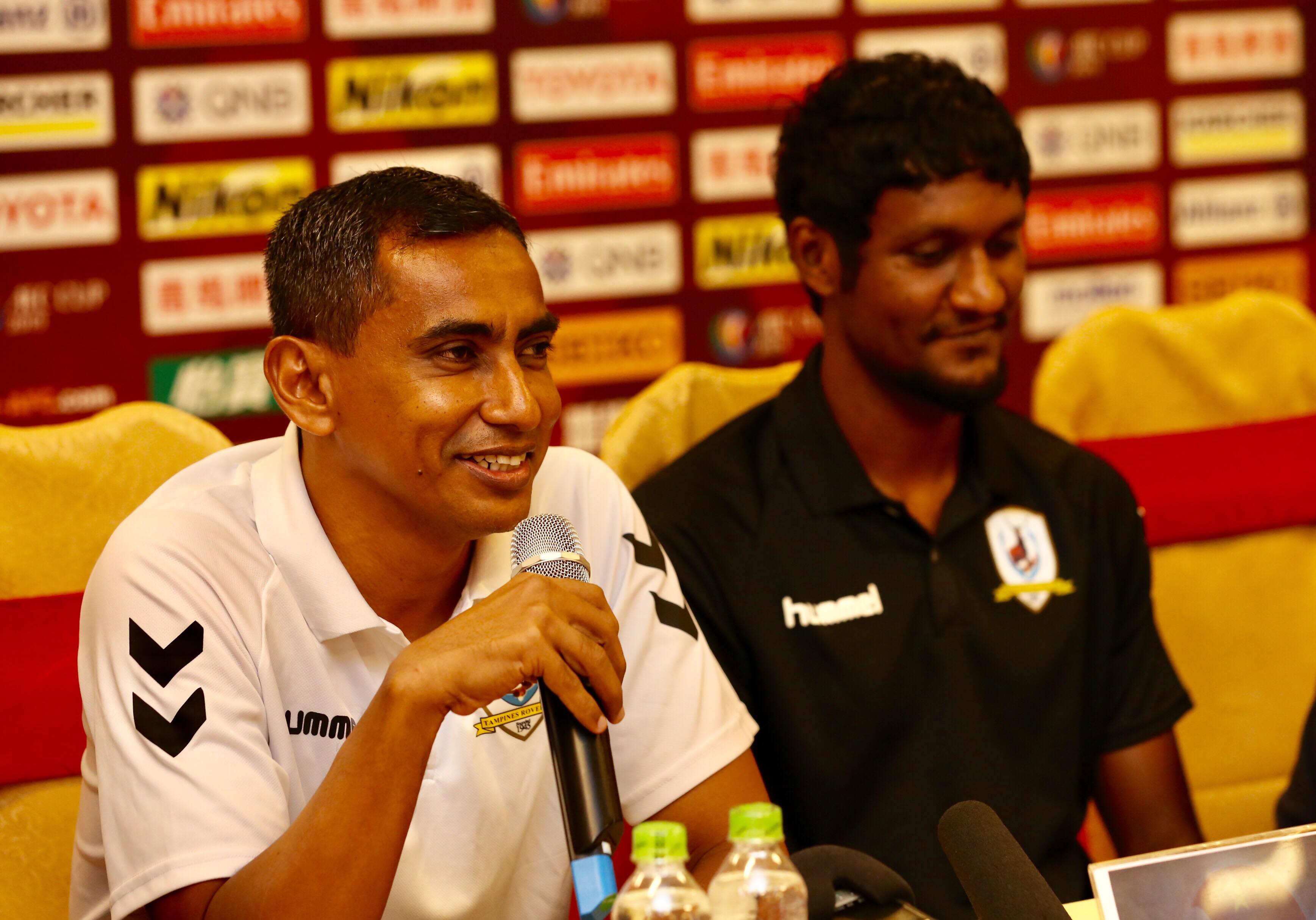 Tampines Rovers lên kế hoạch "bắt chết" Quang Hải