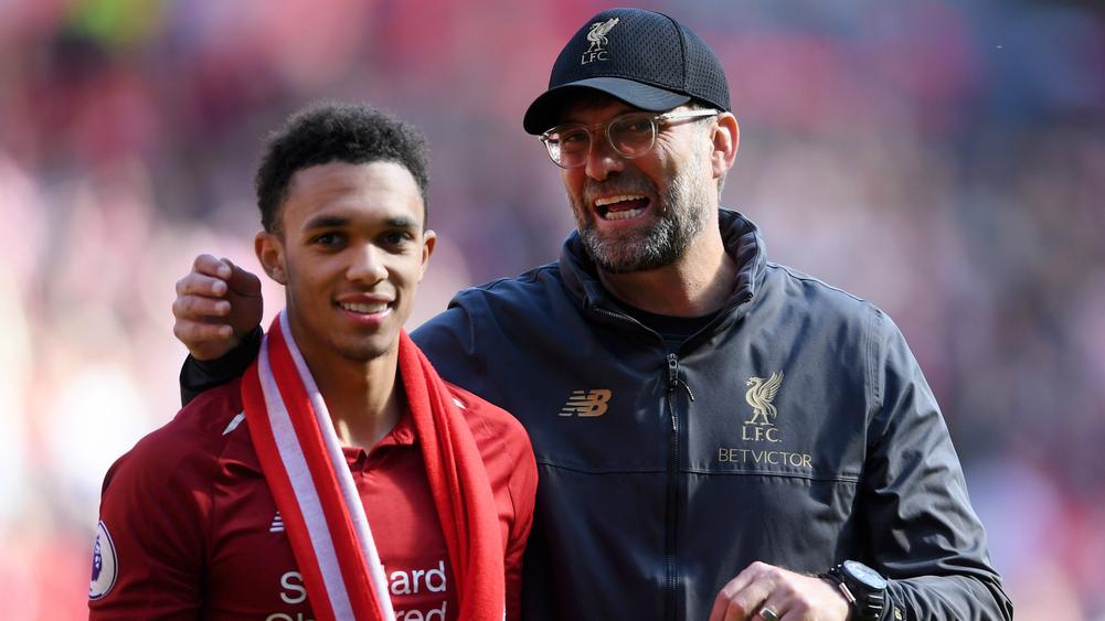 Alexander-Arnold hé lộ bí mật phòng thay đồ giúp Liverpool vào chung kết Cúp C1
