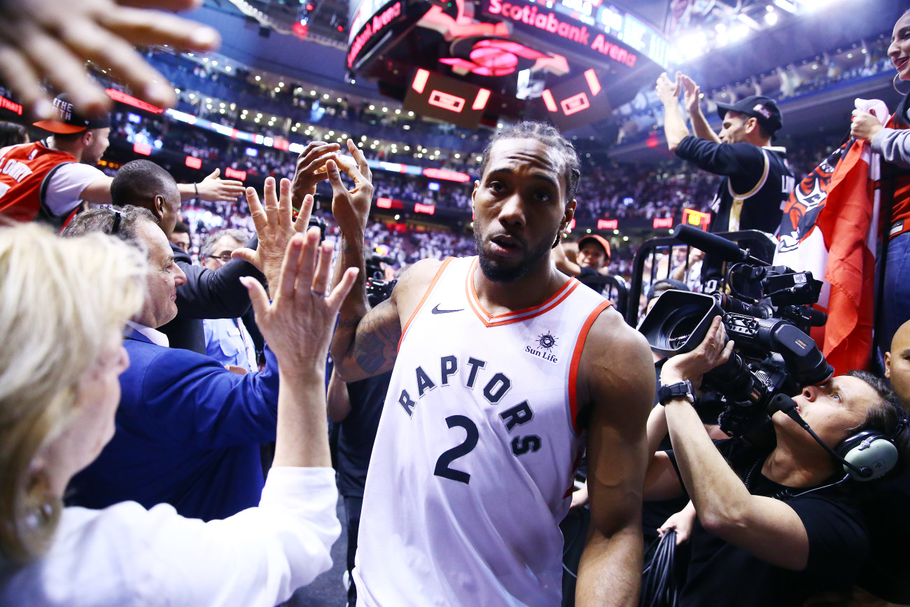 Kawhi Leonard chạm đến tầm của Michael Jordan về độ bá đạo tại NBA Playoffs