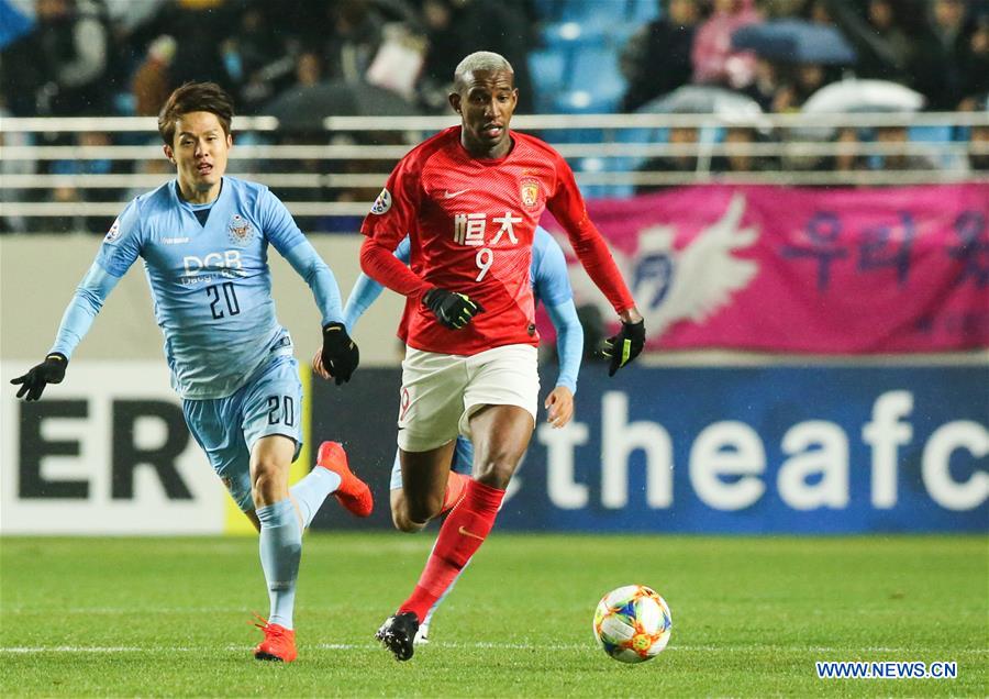 Nhận định, dự đoán Wuhan Zall vs Guangzhou Evergrande 18h35, 17/05 (Vòng 10 VĐQG Trung Quốc 2019)