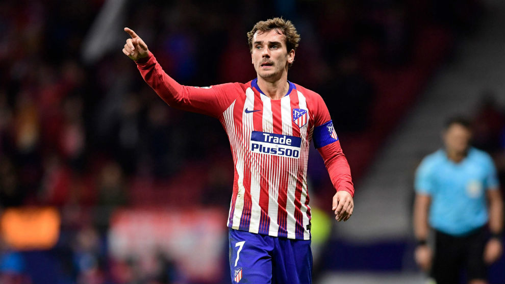 Antoine Griezmann có gì hơn các tiền đạo ngôi sao hiện tại của Barcelona?