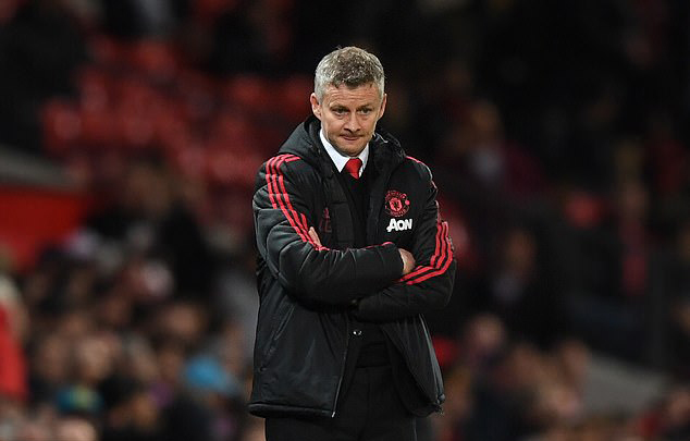 Tin chuyển nhượng tối 17/5: Solskjaer được cấp hầu bào khổng lồ, người cũ sẵn sàng trở lại MU