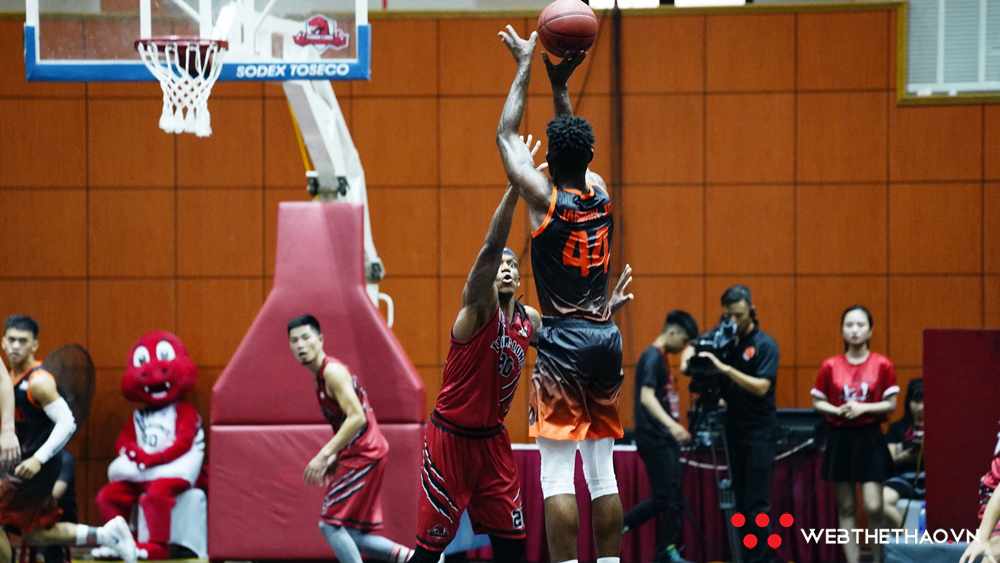 Ngược dòng ngoạn mục, Thang Long Warriors thắng nghẹt thở Danang Dragons ngày khai màn Preseason VBA 2019