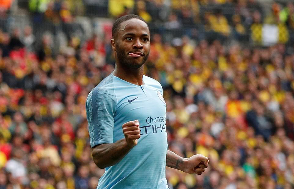 Hat-trick thần thánh của Sterling, Man City lập cú ăn 3 lịch sử và những điểm nhấn ở trận thắng Watford