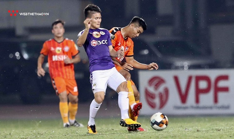 Quang Hải đã hơn Văn Quyến?