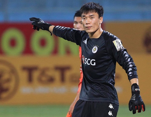 Tin bóng đá Việt Nam 20/5: Bùi Tiến Dũng có chiến thắng đầu tiên cùng Hà Nội FC