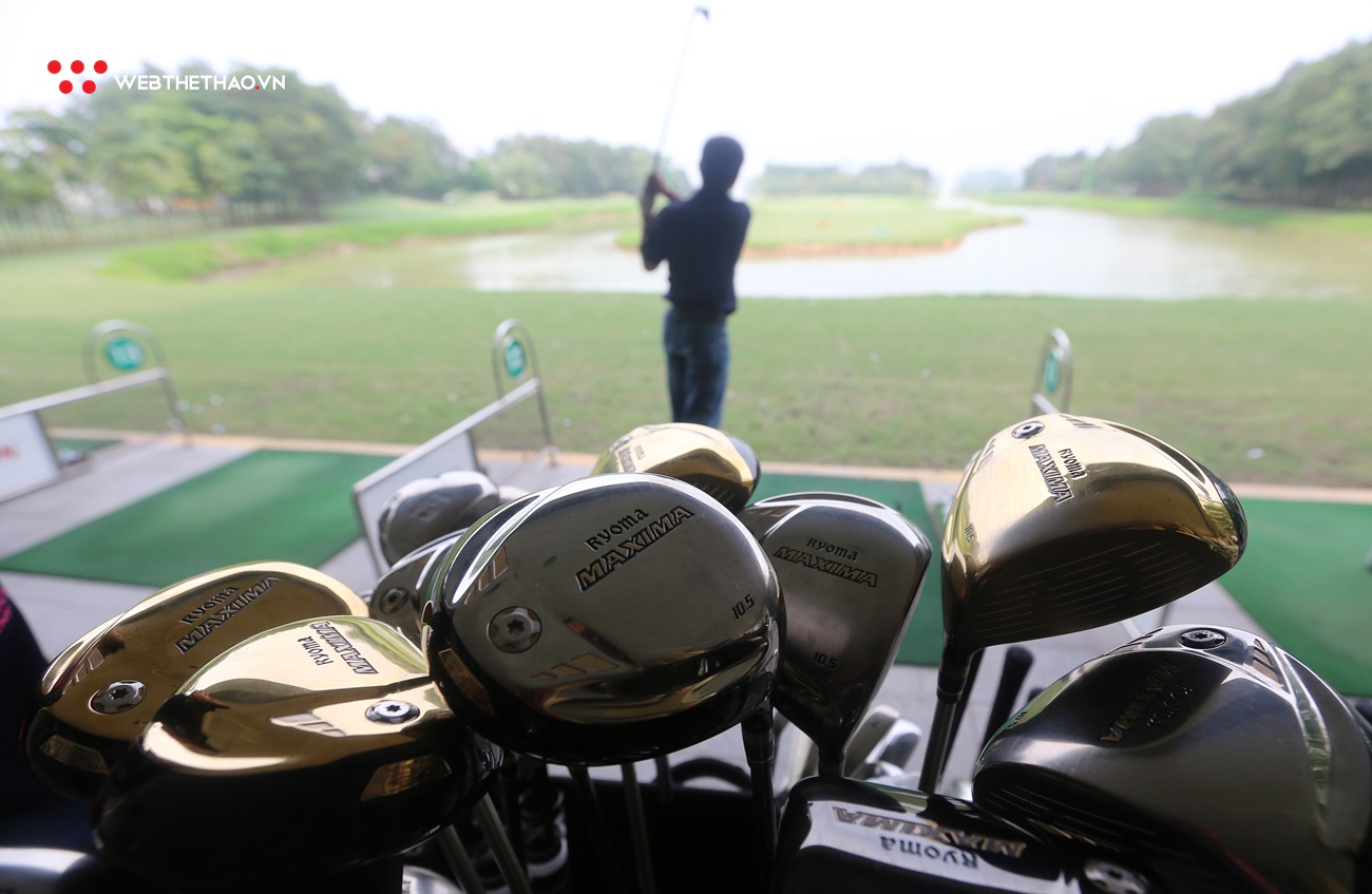 Trải nghiệm thực tế thú vị với bộ gậy golf Ryoma