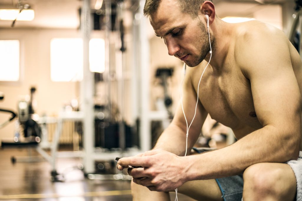 Phụ nữ tiết lộ những hành động đáng ghét của đàn ông ở phòng gym