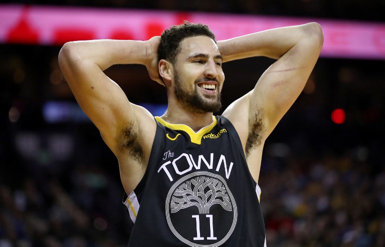 Nhìn vẻ mặt của Klay Thompson là hiểu anh chán như thế nào về đội hình All-NBA năm nay Nhìn vẻ mặt của Klay Thompson là hiểu anh chán như thế nào về đội hình All-NBA năm nay