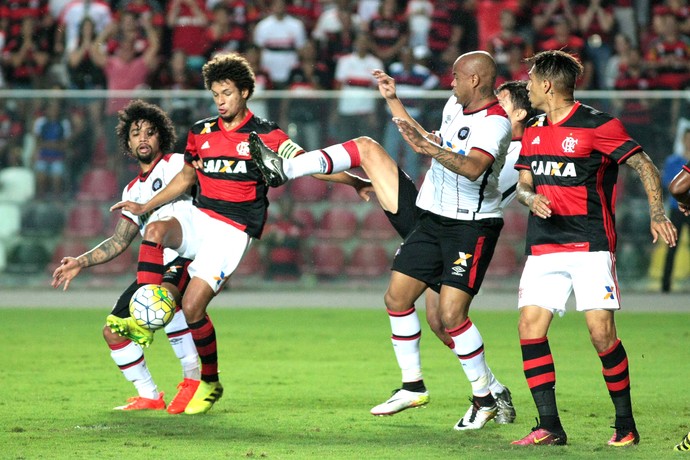 Nhận định, dự đoán Flamengo vs Paranaense 02h00, 27/05 (vòng 6 VĐQG Brazil)