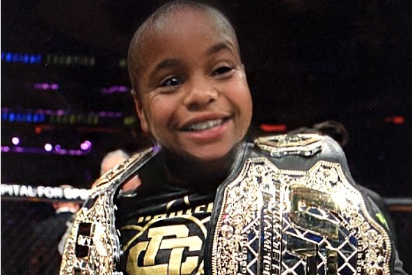 Daniel Cormier 'đá đểu' trò đùa của đài ESPN