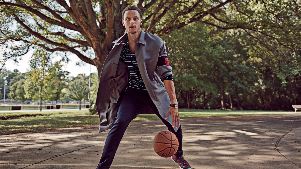 Điều khiến Stephen Curry ấn tượng nhất tại Toronto Raptors hóa ra không phải bóng rổ