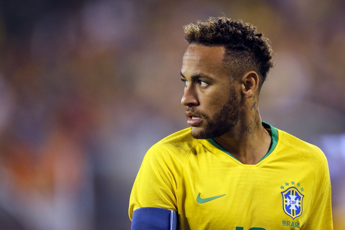 Neymar phải nhường băng đội trưởng Brazil ở Copa America 2019