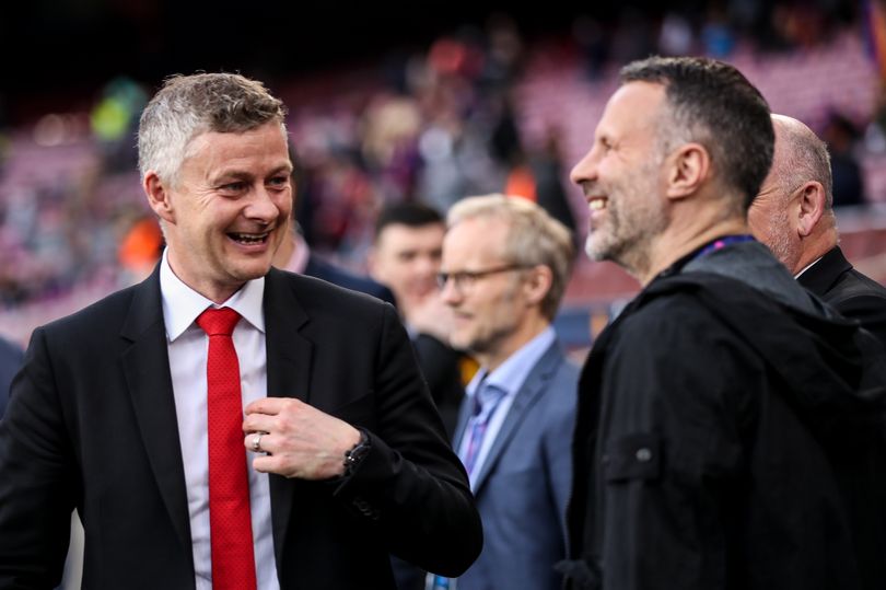 Chuyển nhượng MU 31/5: Solskjaer xem xét thay đổi quyết định chuyển nhượng đối với vị trí trung vệ