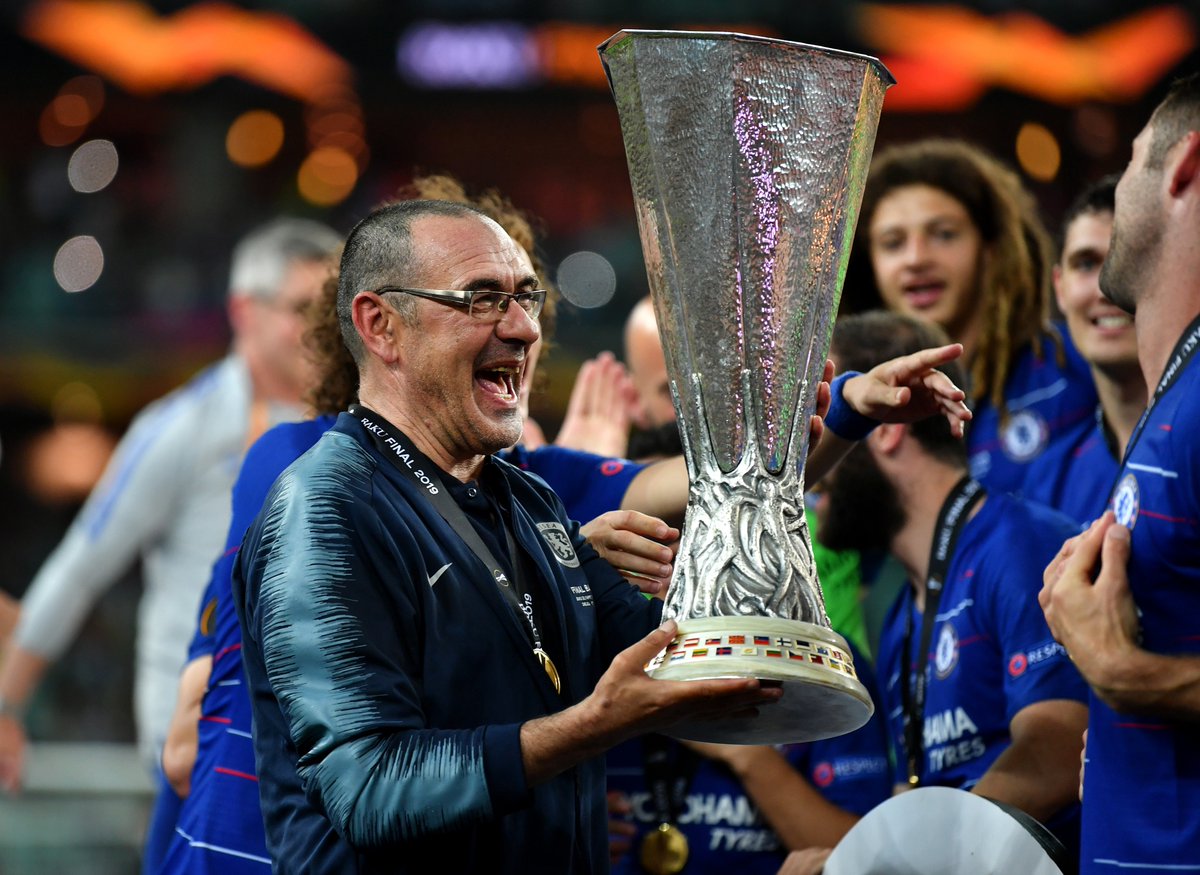 Thỏa hiệp đặc biệt giữa Chelsea và Juventus về Sarri và hậu vệ Emerson