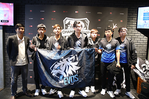 EVOS Esports gây bất ngờ với đội hình mới