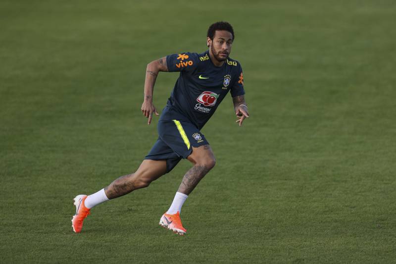 Cảnh sát vào cuộc vụ Neymar bị cáo buộc có hành vi hiếp dâm