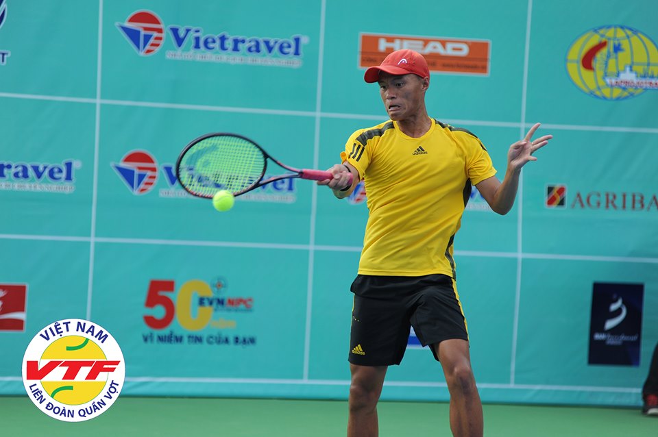 Phạm Minh Tuấn vào bán kết đơn nam giải VTF Masters 500 - 2