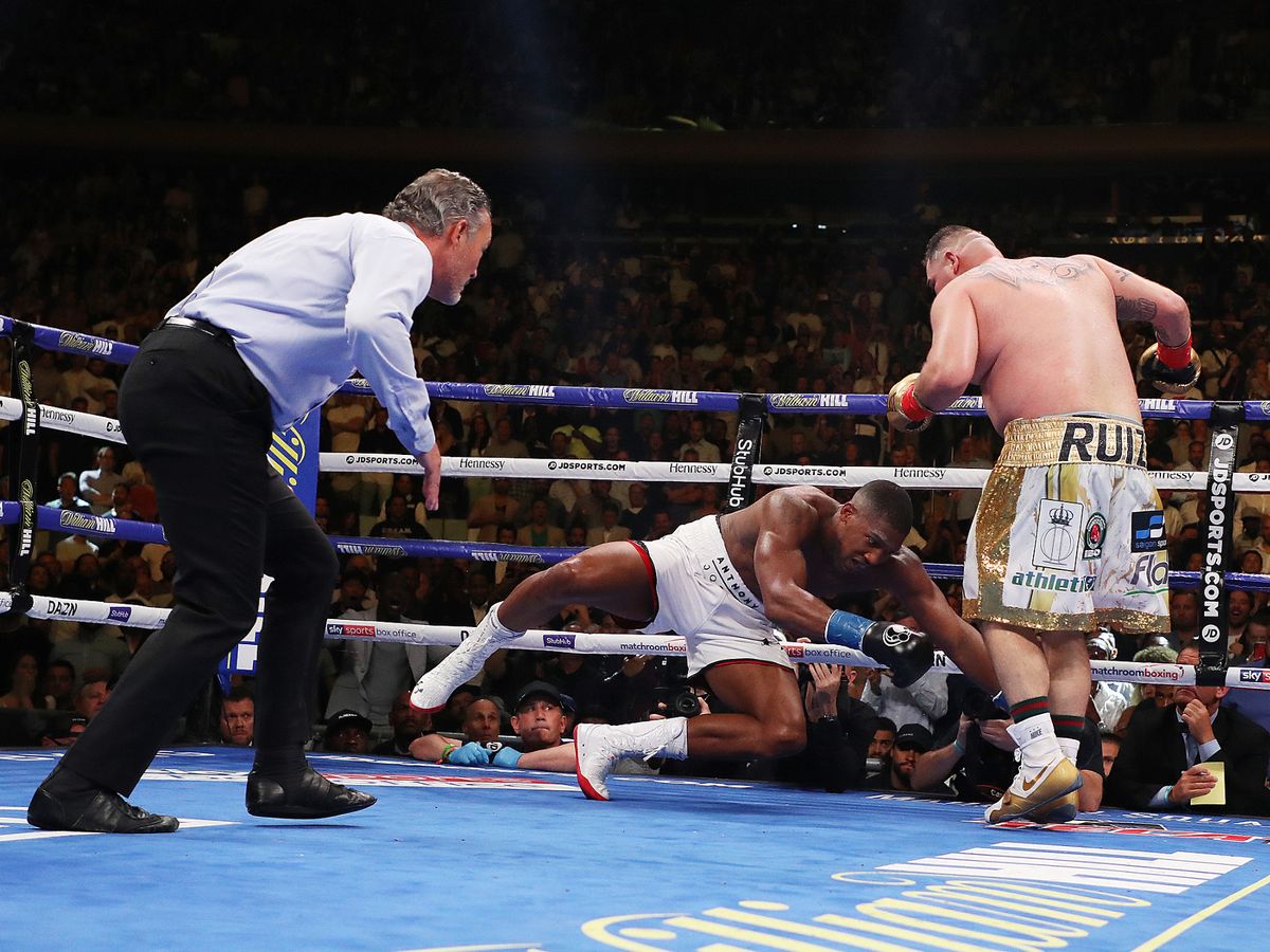 Phân tích chuyên sâu: Khi cảm xúc đánh bại con quái vật Anthony Joshua