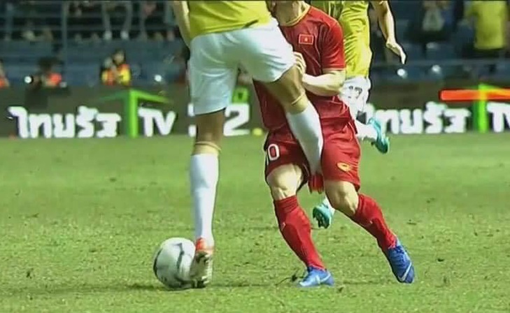 Bị 'sút họa mi' như Công Phượng, người tập võ nên làm gì?
