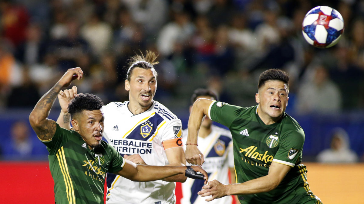 MLS muốn đeo thiết bị theo dõi là một điều khoản trong thỏa ước lao động với cầu thủ