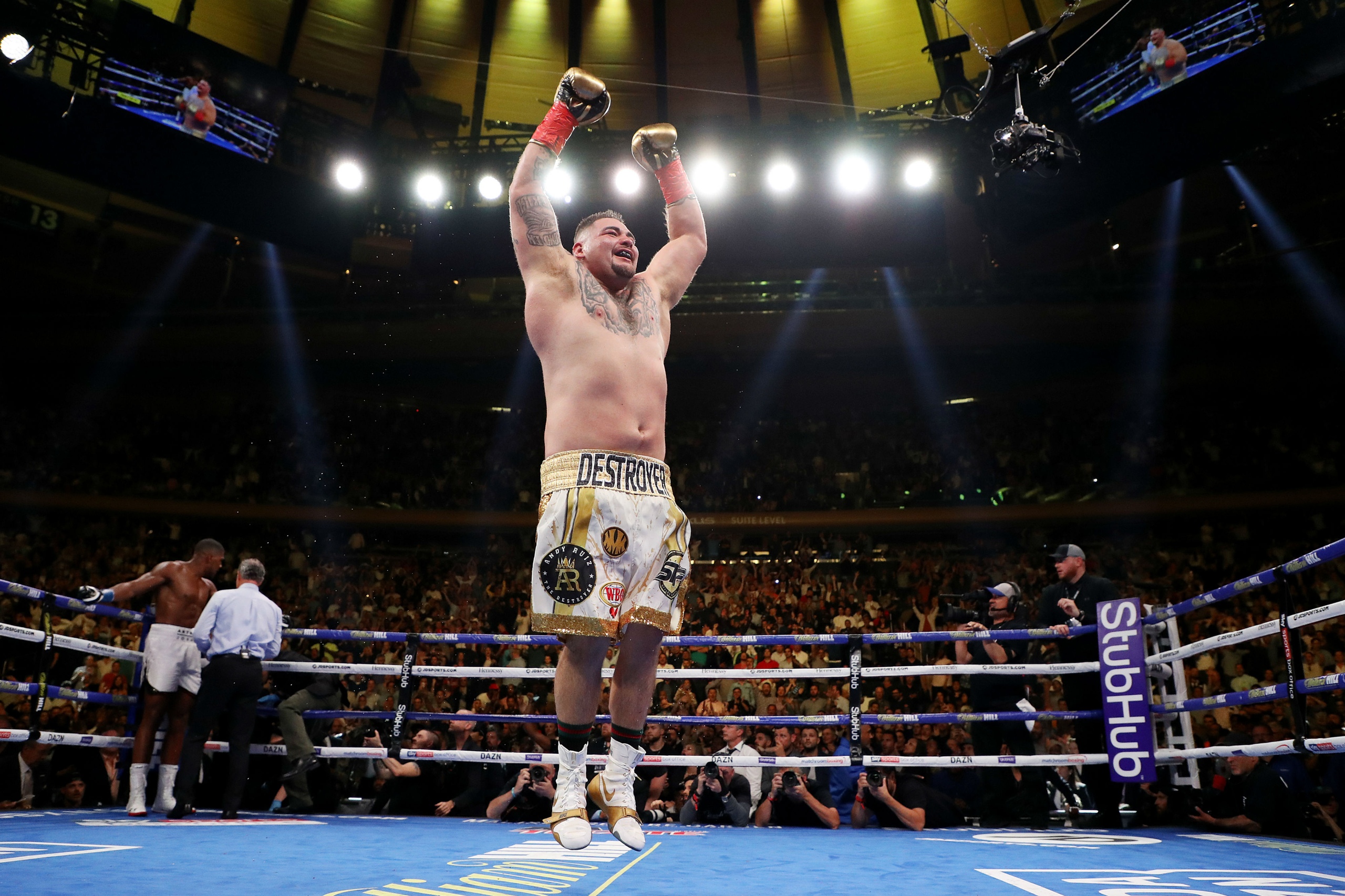 Andy Ruiz đã từng vật lộn với vấn đề cân nặng ra sao?