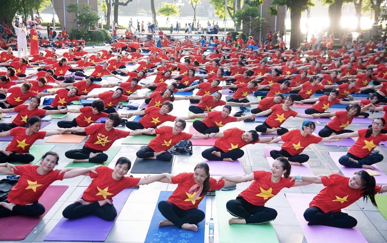 Yogi Hà Nội tưng bừng chào mừng Ngày Quốc tế Yoga 2019