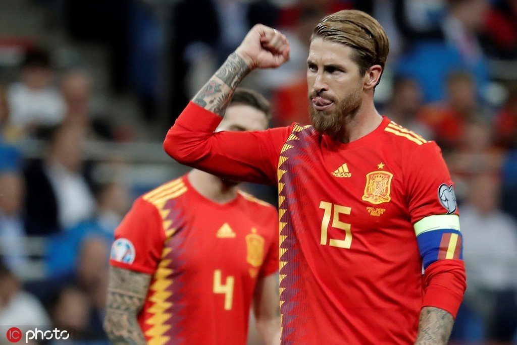 Ramos cán mốc ghi bàn mới khi Tây Ban Nha hạ gục Thụy Điển ở vòng loại Euro 2020