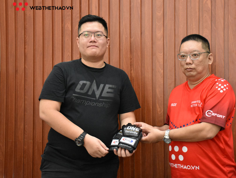 Đại diện ONE Championship ghé thăm văn phòng Webthethao tại thành phố Hồ Chí Minh