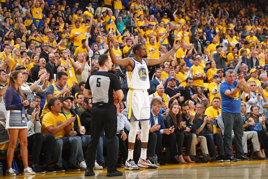 Nghe mẹ Kevin Durant chia sẻ về điều anh đã nói với mẹ trước khi chấn thương ở Game 5