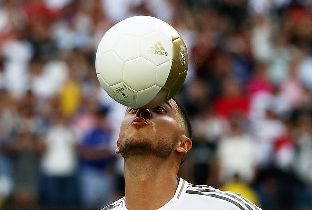 NHM Real Madrid chào đón Hazard trong lễ ra mắt và kêu gọi mua thêm một siêu sao