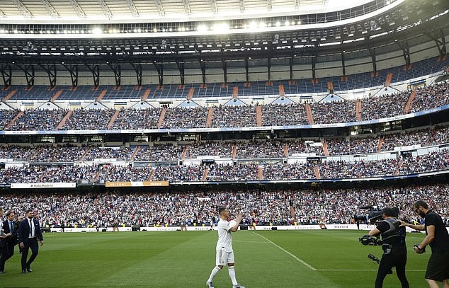 NHM Real Madrid chào đón Hazard trong lễ ra mắt và kêu gọi mua thêm một siêu sao