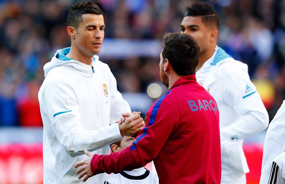 Bằng chứng cho thấy Ronaldo đang “gánh” đội tuyển nhiều hơn Messi