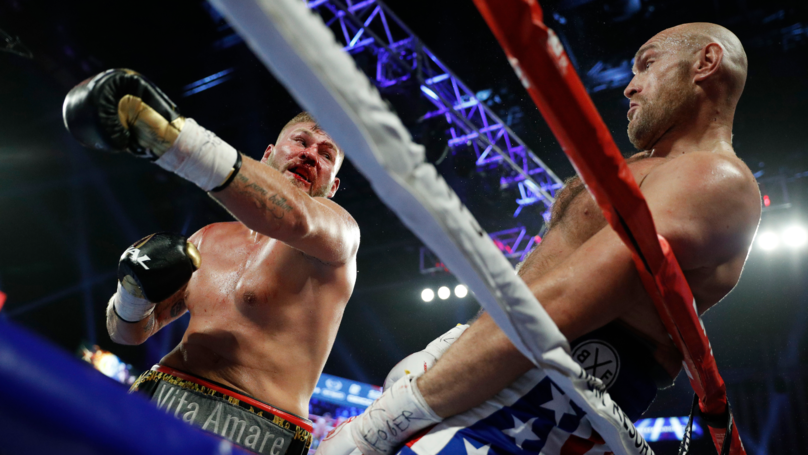 Tyson Fury đã tái hiện lại pha tránh đòn đặc trưng của Muhammad Ali