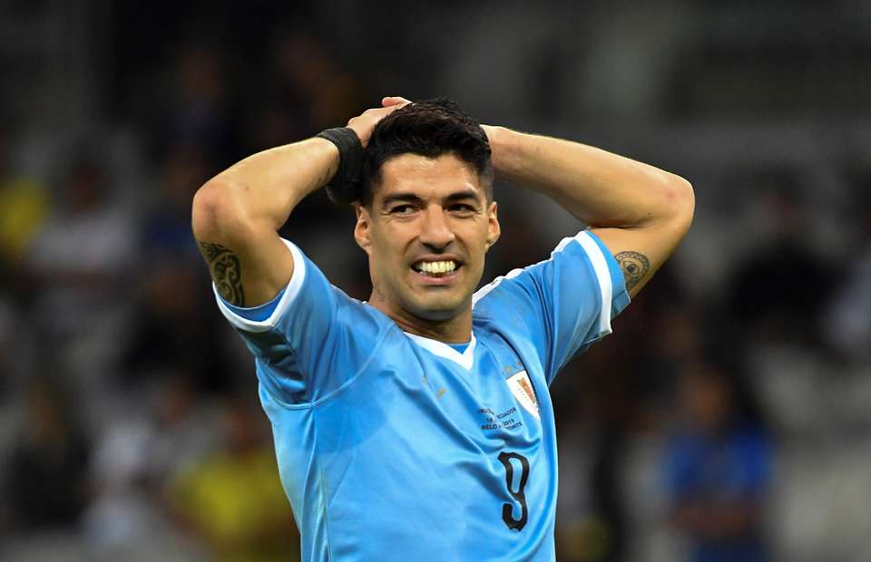 Luis Suarez được bầu chọn là VĐV thể thao bị căm ghét nhất