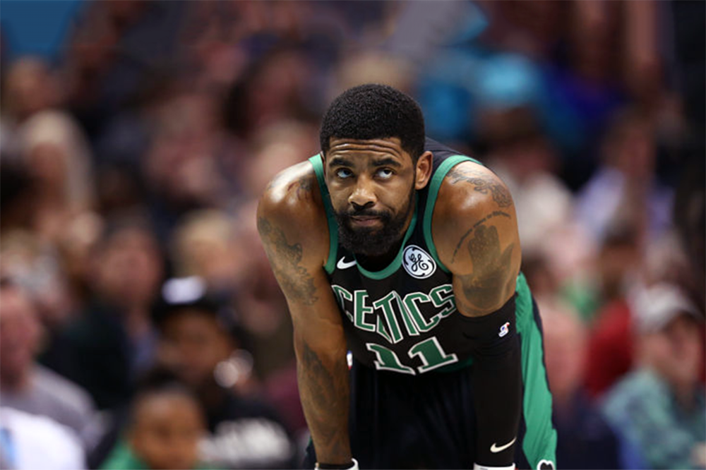 Sợ Kyrie Irving một mình làm loạn, Brooklyn Nets bất ngờ chùn chân trong việc ký kết với "Uncle Drew"